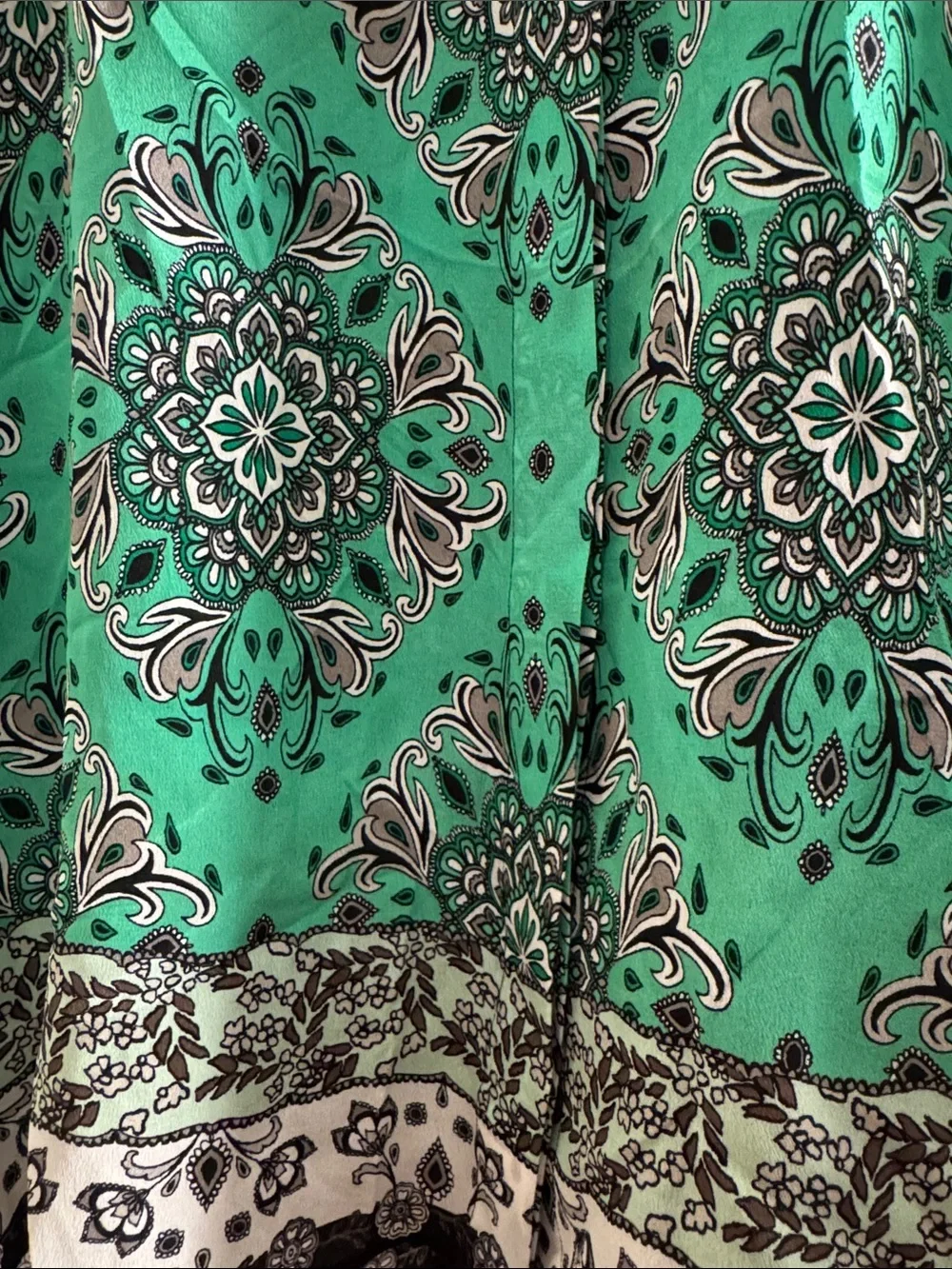 ALICE + OLIVIA Willa Mandela Blouse - Picture 7 of 9